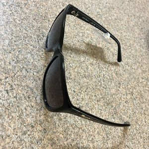 Don’t wear these, got as gift. Never worn, still has tag